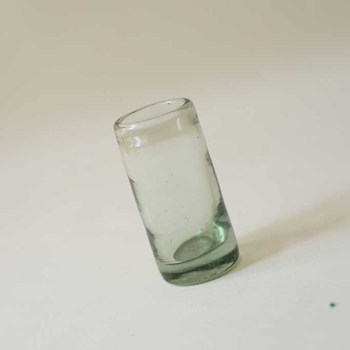 Caballito de vidrio transparente - Image 4